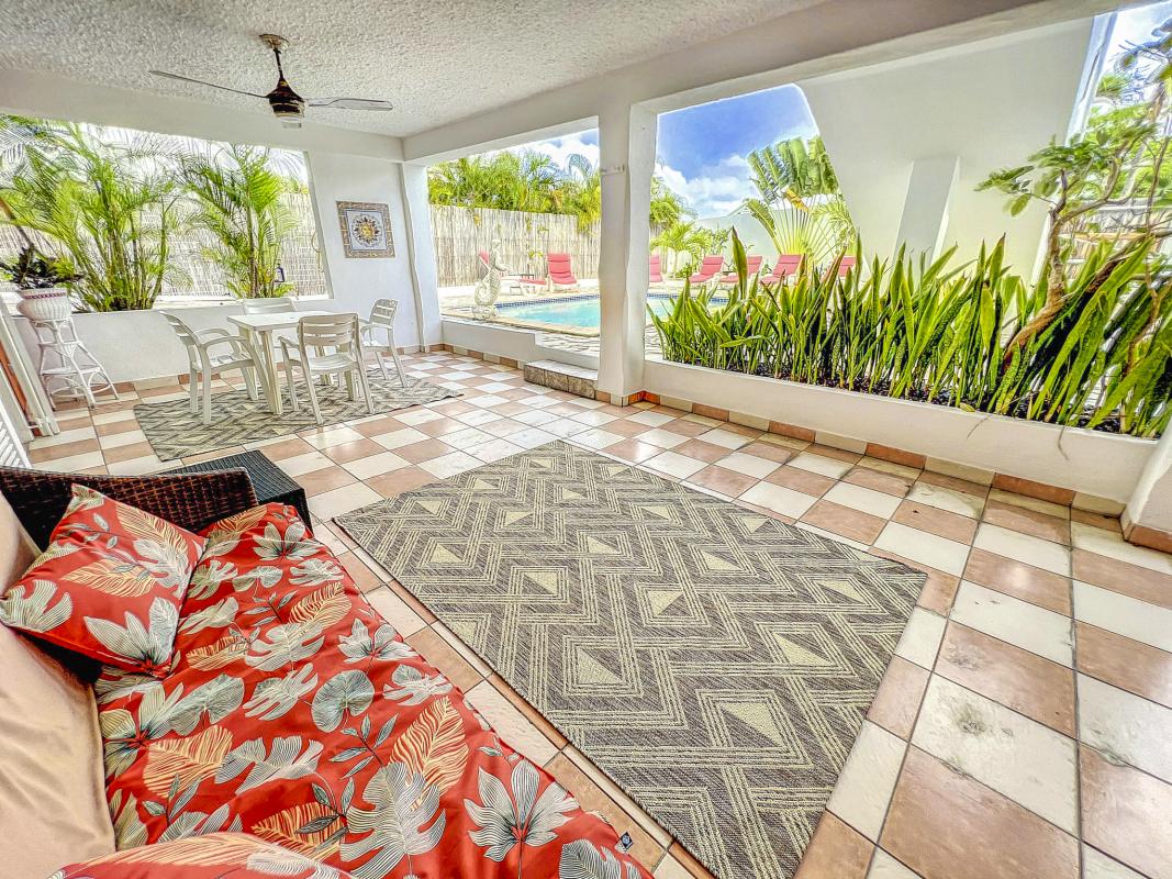 A louer villa Orientale Saint Martin-terrasse rez de jardin-22